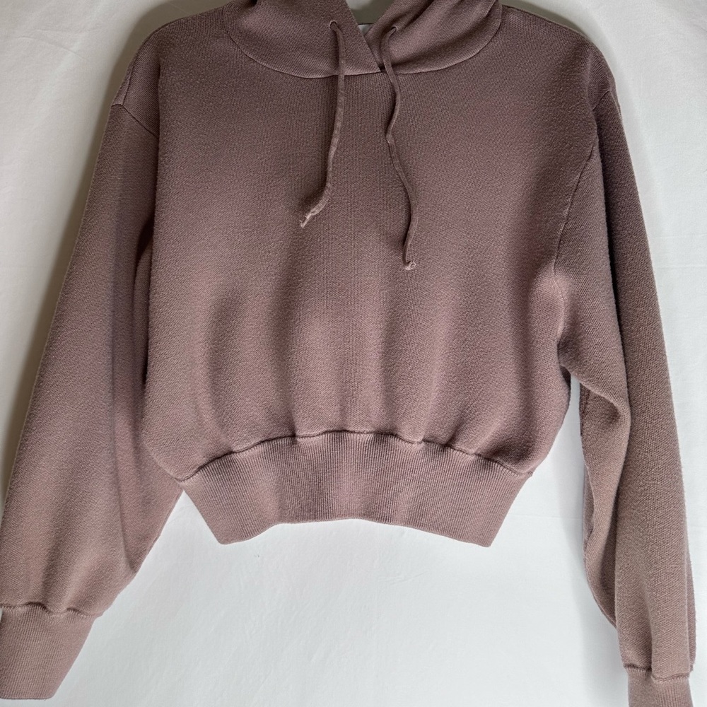 Zara’s cropped Hoodie - Picture 2 of 7